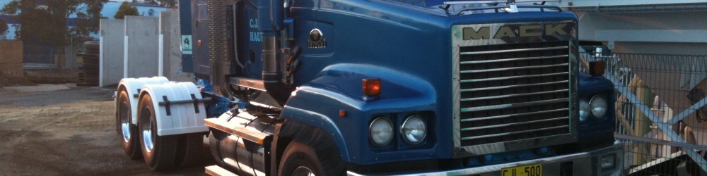 Mack Trident CJL500